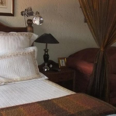 Treetops & Treats Guest House Pretoria-Noord Buitenkant foto