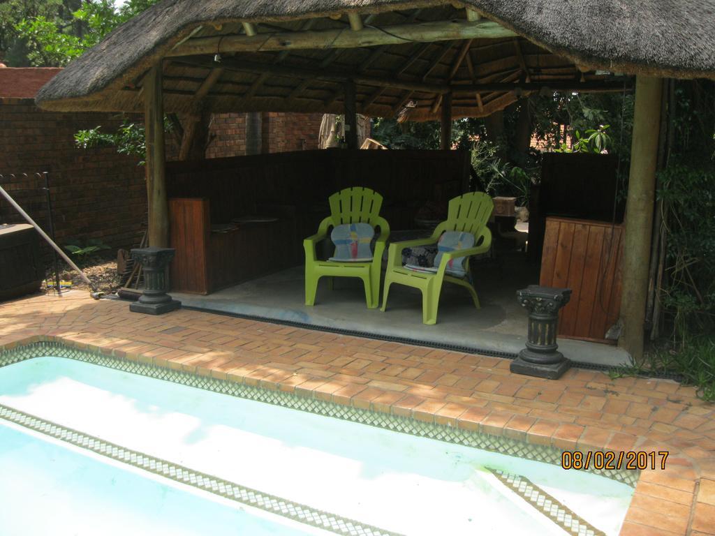 Treetops & Treats Guest House Pretoria-Noord Buitenkant foto